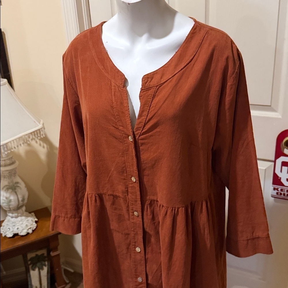 Rust Button-Down Dress. Made in Italy. Large/XL. Lightweight corduroy. - Picture 3 of 11
